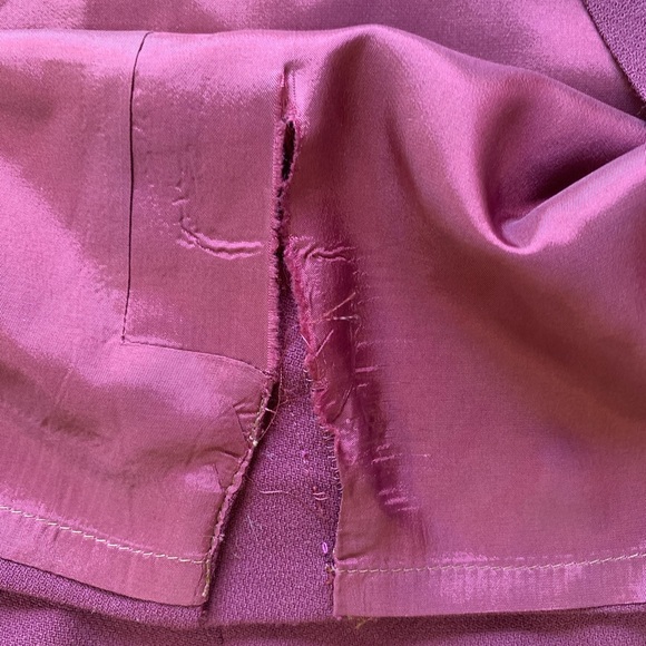 Vintage Saks Fifth Avenue The Works, 100% wool, burgundy skirt, size 8 - Picture 4 of 6